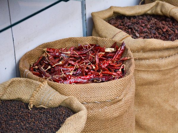 Graded pods in export sacks