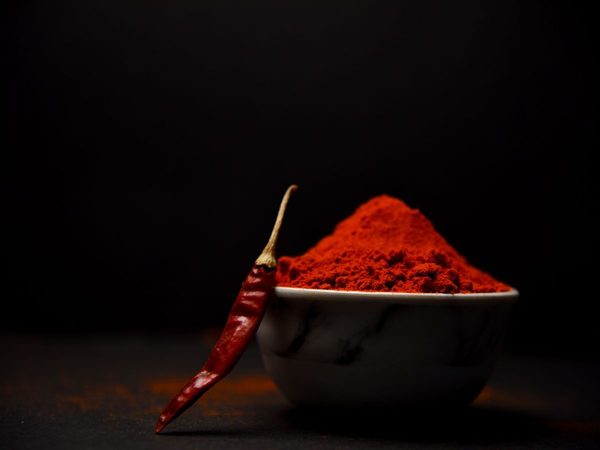 Teja powder: bright red, sharp heat